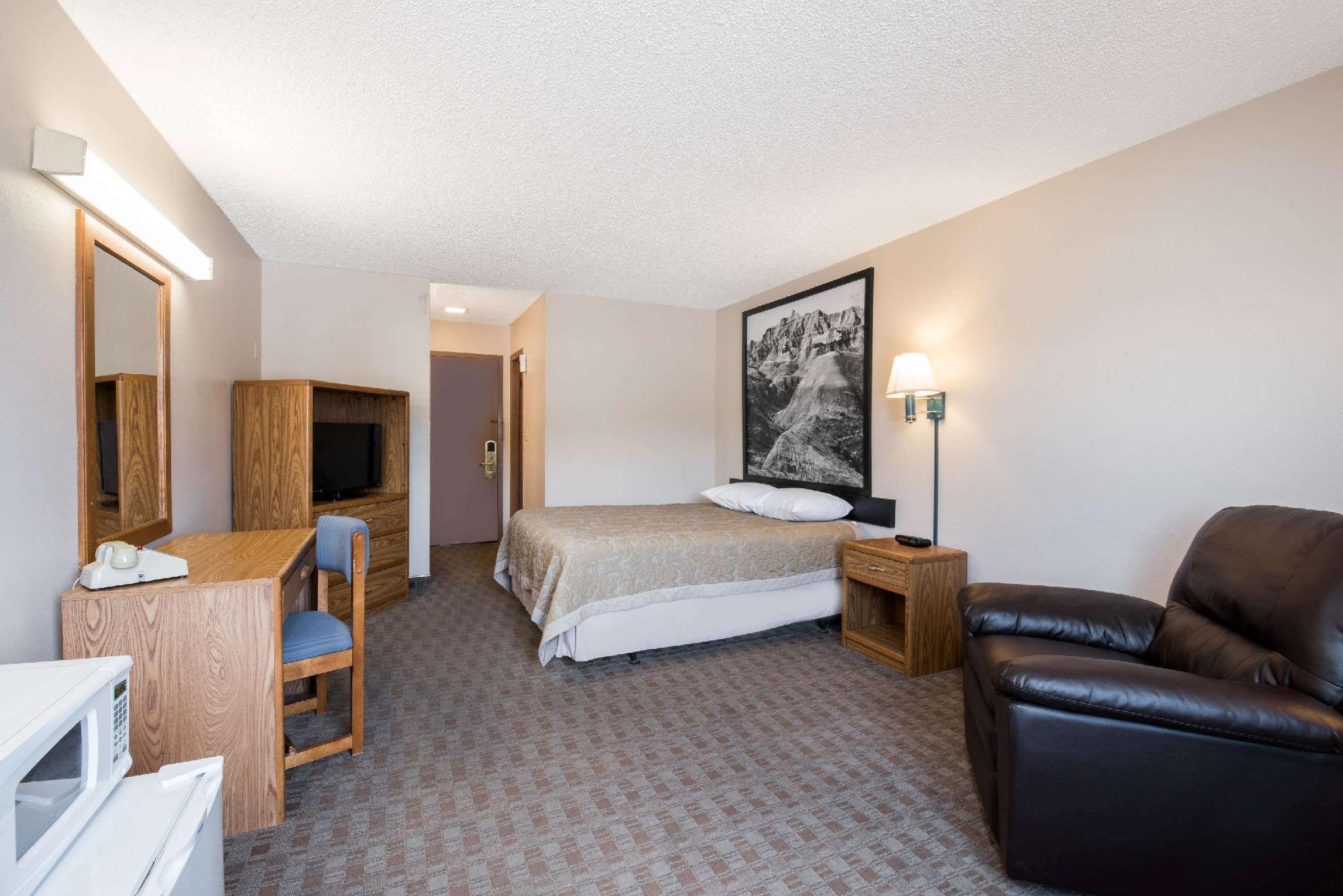 Super 8 By Wyndham Sturgis Exterior foto