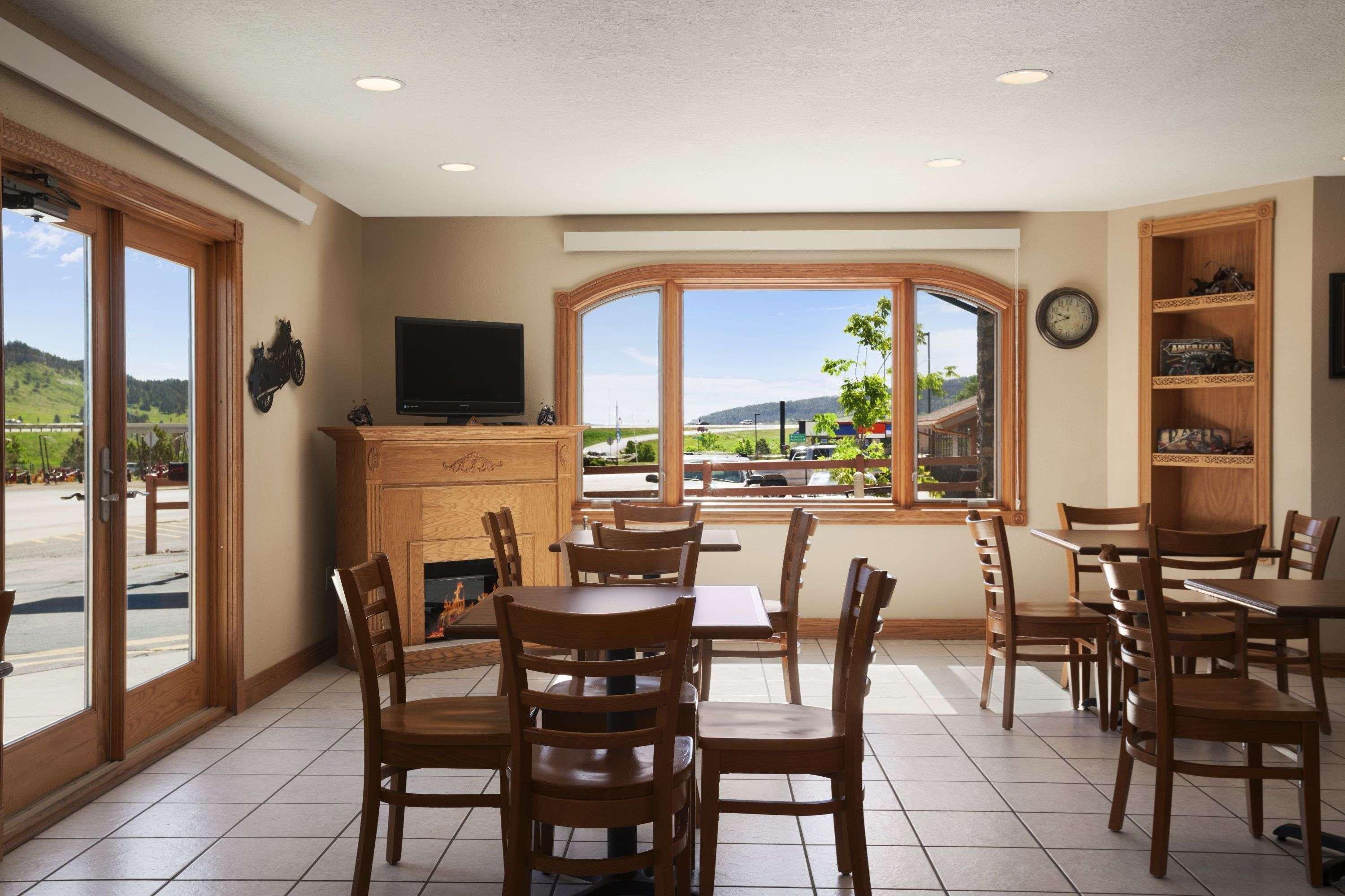 Super 8 By Wyndham Sturgis Exterior foto